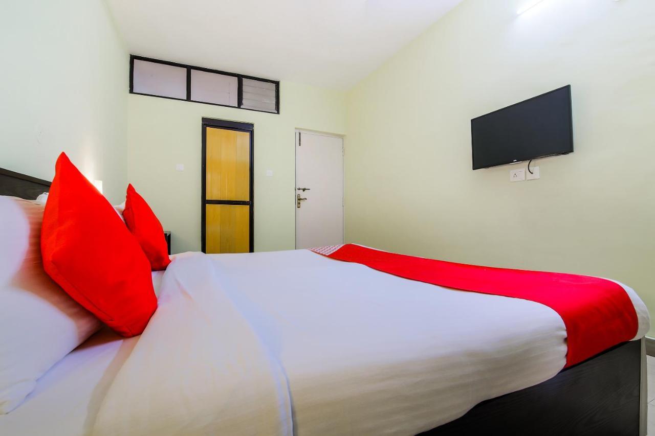 Oyo 24761 All Seasons Guest House Márgáo Kültér fotó